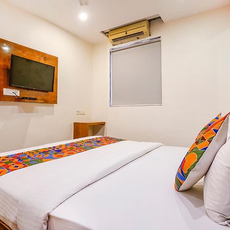Fabhotel Twigo Inn Мумбаи Экстерьер фото