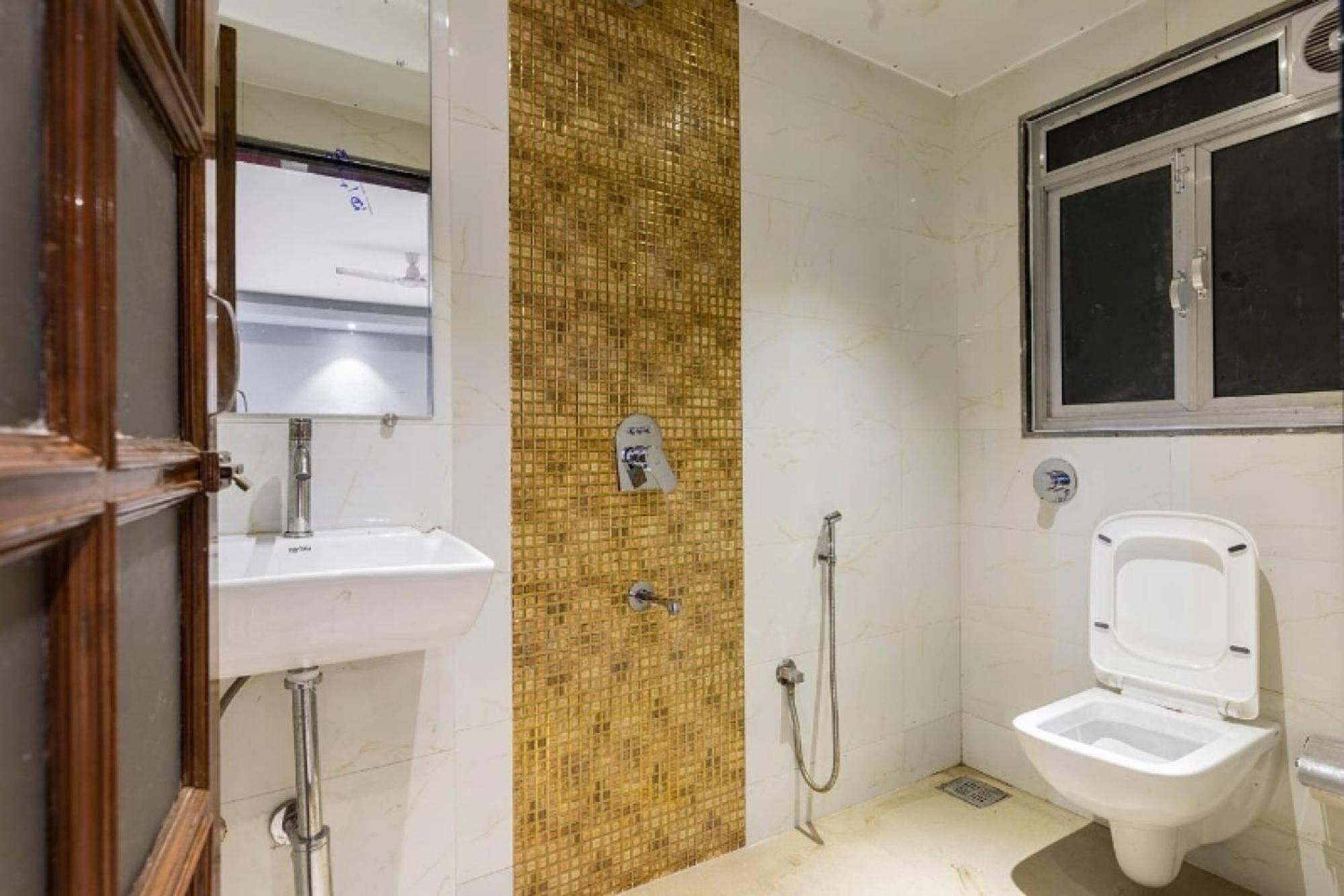Fabhotel Twigo Inn Мумбаи Экстерьер фото