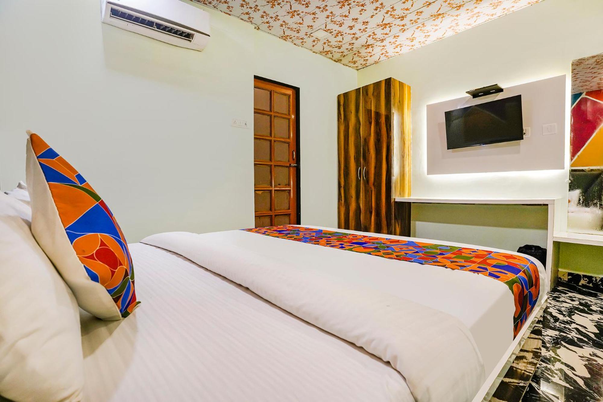 Fabhotel Twigo Inn Мумбаи Экстерьер фото
